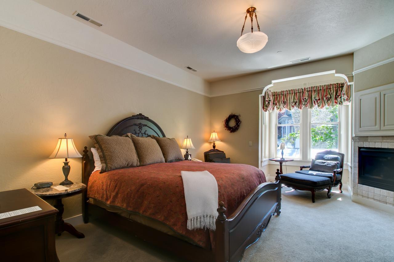 אשלנד Winchester Inn מראה חיצוני תמונה